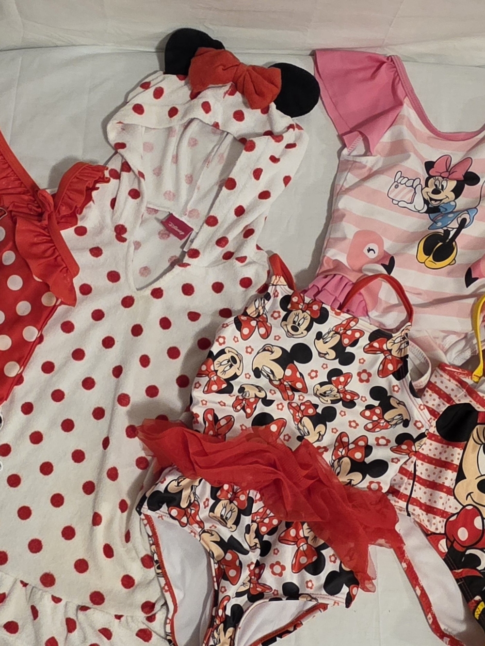 Disney Minnie Mouse 4 Swim Suits 1 Cover Up Toddler Size 2T 3T Pool Beach Kids